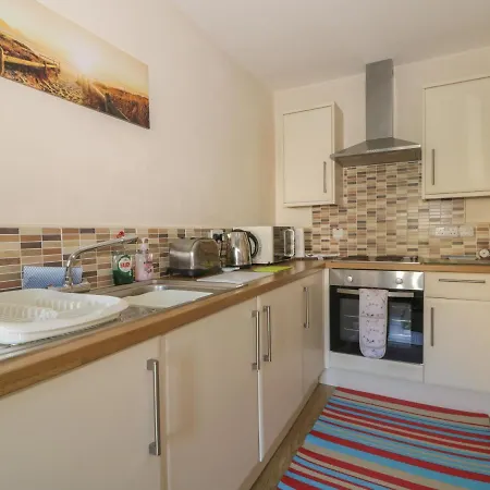 Lejlighed Garden Flat *
