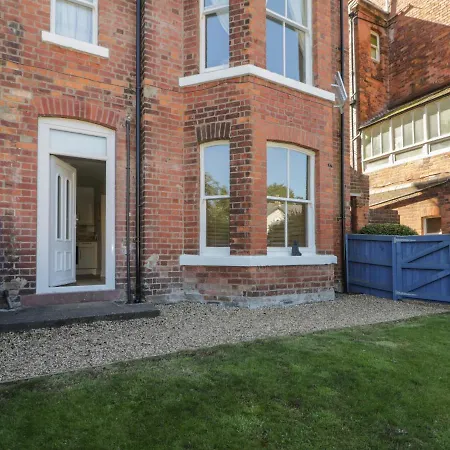 Garden Flat Lejlighed